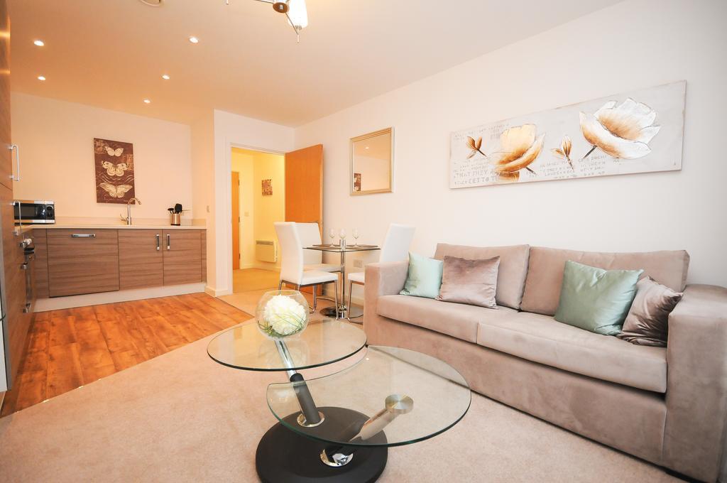 Town Or Country - Empress Heights Apartment Southampton Room photo